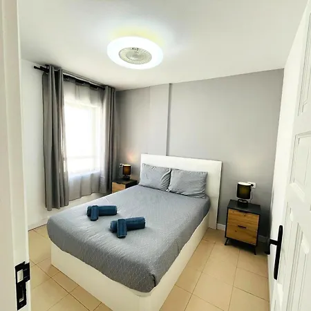 Silent With Cozy Terrace And Ocean View Apartment