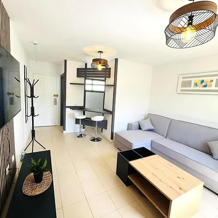 Apartment Silent With Cozy Terrace And Ocean View